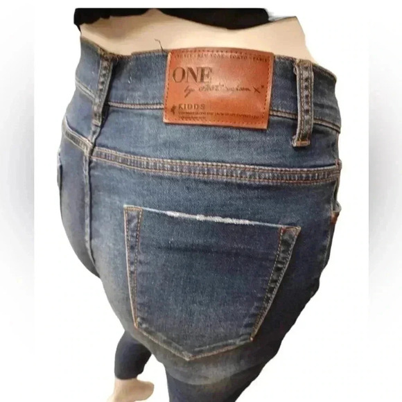 One Teaspoon  Raw Hem Distressed Ankle Medium Wash Jeans Size 26 - Picture 5 of 11